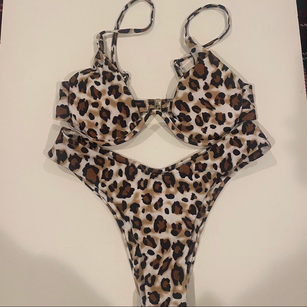 ZAFUL Leopard Underwire Bikini Set Small